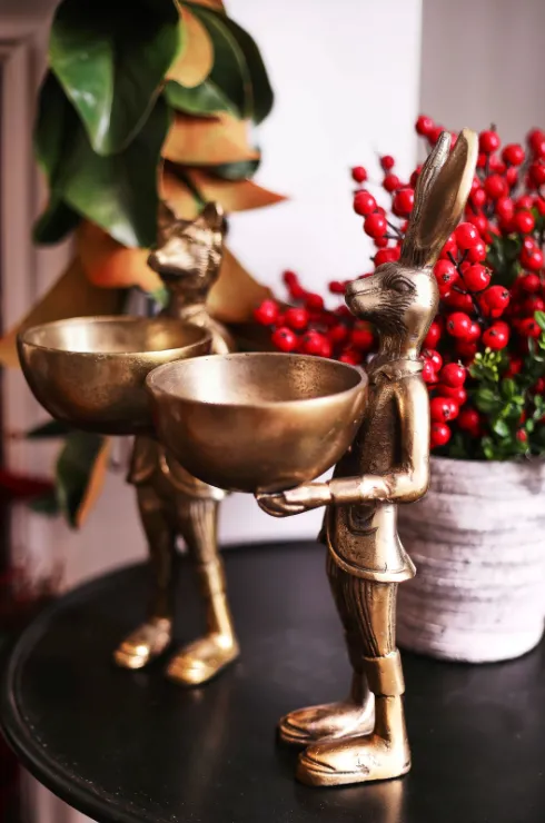 E   E Serving Dish/Standing Bookends
